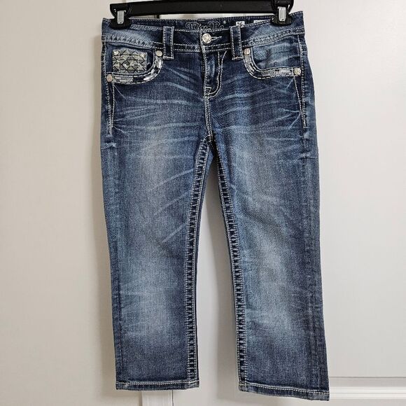 MISS ME Capri Jeans Women's 26 (29x19) Blue Low-Rise Sequin Embroidered EUC - Picture 5 of 11